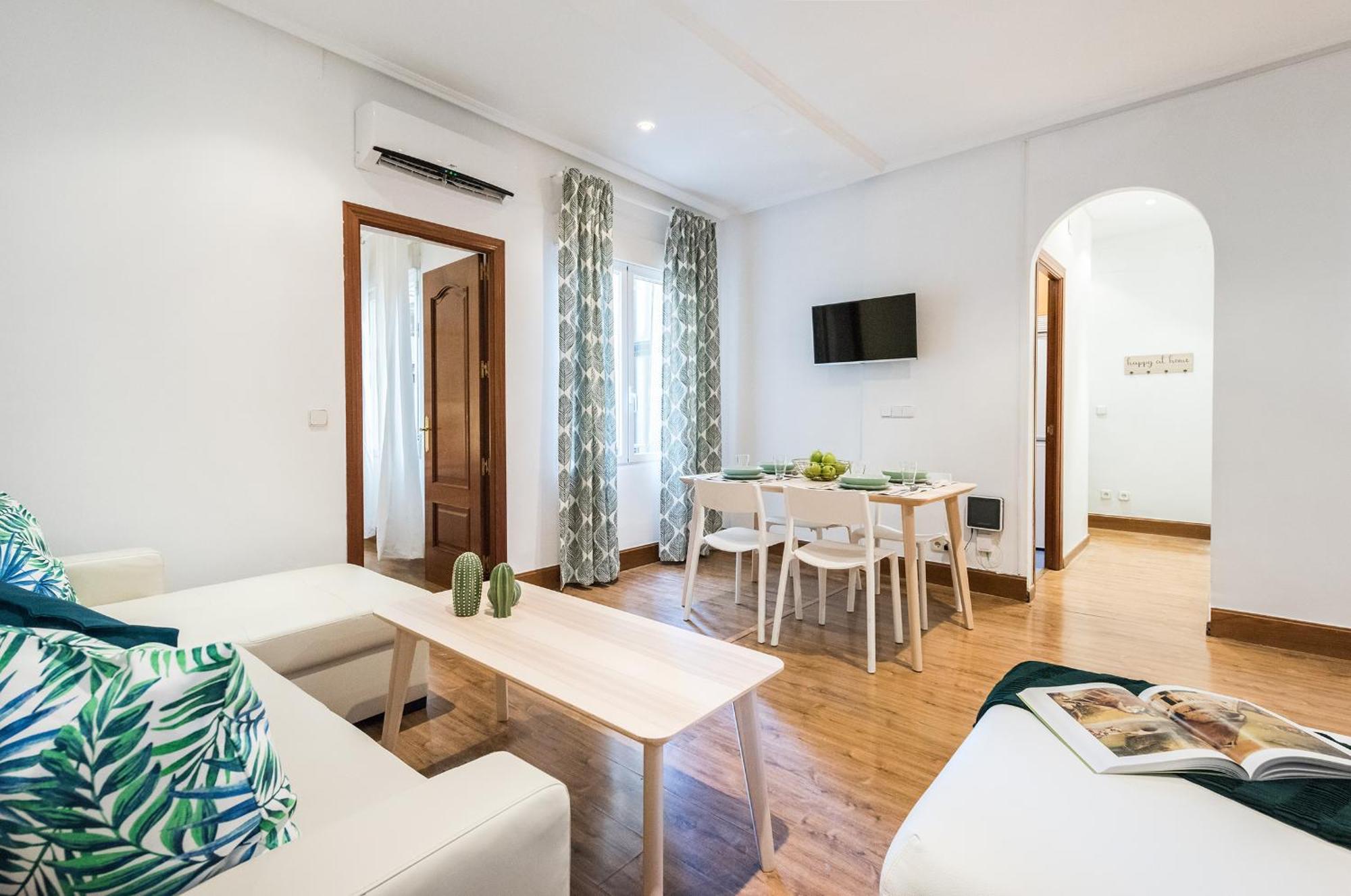 Lujosos Apartamentos En El Centro De Madrid Exterior foto