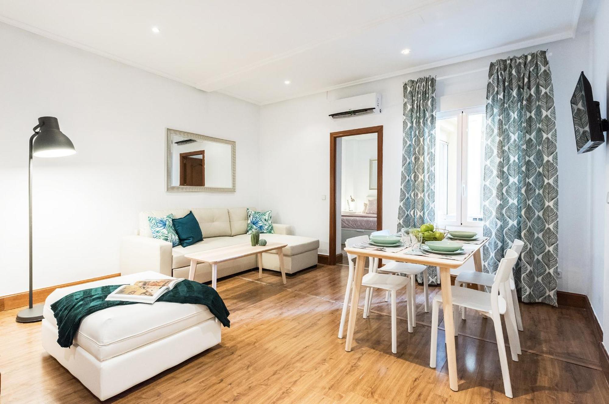 Lujosos Apartamentos En El Centro De Madrid Exterior foto